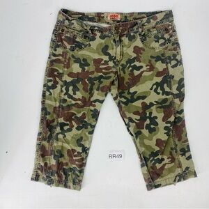 VTG Y2K NoBo Camo Capri Junior's 13 100% Cotton Historical Low Rise 5" Zipper